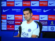 Kata Chivu usai Dengar Rumor Lautaro Martinez ke Barcelona