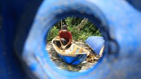Dari Limbah Jadi Cuan, Perajin Aceh Ubah Drum Plastik Bekas Jadi Perahu Nelayan