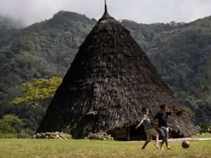 Desa Wae Rebo Ditutup untuk Wisatawan Pascagempa NTT