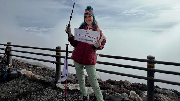 Top! Desy Genoveva Sukses Daki Gunung Fuji Meski Pemula