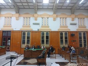 Eks Kadisdik Tebing Tinggi Divonis 7,5 Tahun Bui di Kasus Korupsi Smartboard