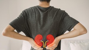 Harus Sesering Apa Minum Air Putih Biar Ginjal Aman? Dokter Bilang Gini