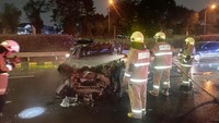 4 Fakta 2 Sahabat Tewas Usai Mercy Tabrak Truk di Jagorawi