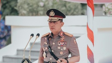 DPR Setujui Pemberhentian dengan Hormat Jenderal Listyo Sigit dari Kapolri