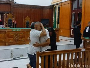 Pensiunan Jendral Polisi Divonis Bebas di Kasus Korupsi Smartboard Tebing Tinggi