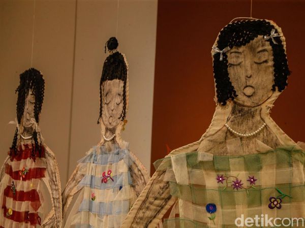 Lima Perupa Perempuan Eksplorasi Pengalaman Lewat Karya Seni