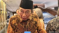 Sri Edi Swasono Raih Anugerah Amerta Bakti, Yakin Koperasi Bakal Maju