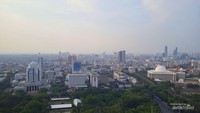 Menikmati Jakarta dari Puncak Monumen Nasional