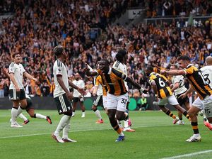 Hull City Vs Man United: Setan Merah Tertinggal 0-2 di Babak I