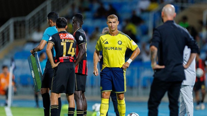 RIYADH DRY PORT, SAUDI ARABIA - AUGUST 21: Cristiano Ronaldo of team Al Nassr FC during the Saudi Pro League game between Al Riyadh and Al Nassr at Prince Faisal bin Fahd Stadium on August 21, 2026 in Riyadh, Saudi Arabia. (Photo by Abdullah Ahmed/Ge