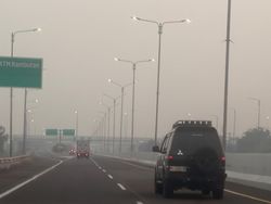 Video: Kota Palembang Diselimuti Kabut Asap Karhutla, Pemerintah Bagikan Masker