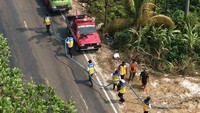 Kalbar Dikepung Kebakaran Hutan, Kementerian PU Kirim Pompa-Tangki Air