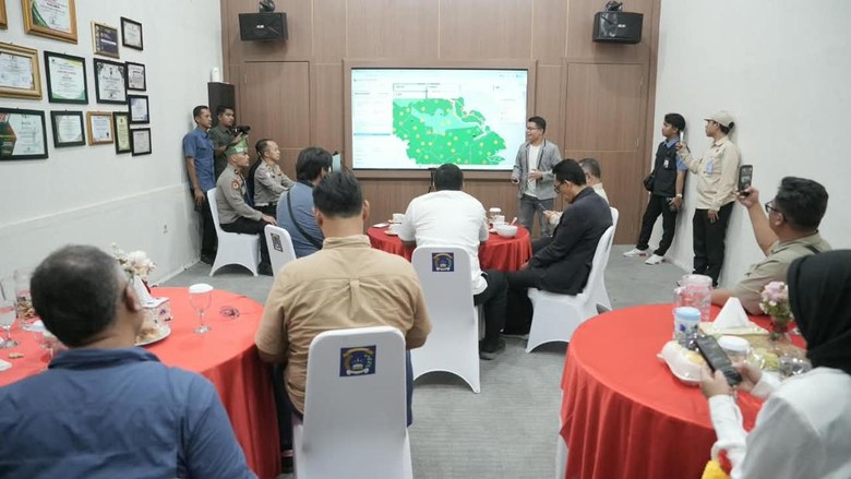 Polda Riau Pantau Karhutla Berbasis Digital Lewat Dashboard Green Policing