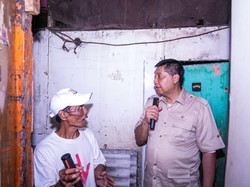 Penuh Sesak! Rumah 10x5 Meter di Manggarai Dihuni 21 Orang