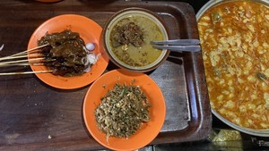 Sate Kambing Ibu Safiah, Kuliner Legendaris di Pasar Senggol Klungkung