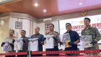 Gagalkan Penyelundupan 90,1 Ton Timah, Polisi Selamatkan Uang Negara Rp 90 M