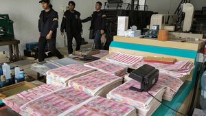 Polisi Gerebek Percetakan Uang Palsu Rp36 Miliar di BSD