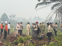 Presiden Prabowo Tinjau Titik Karhutla di Kubu Raya