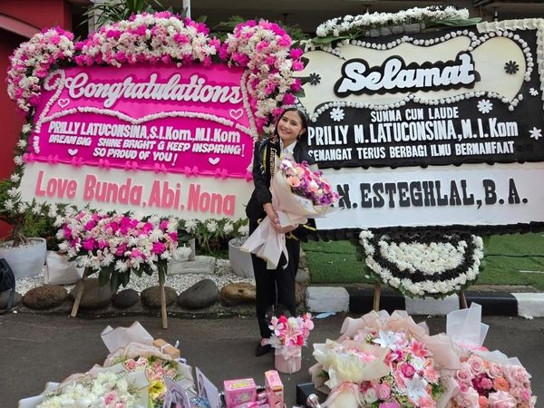 Congrats! Prilly Latuconsina Lulus S2 Raih Summa Cum Laude