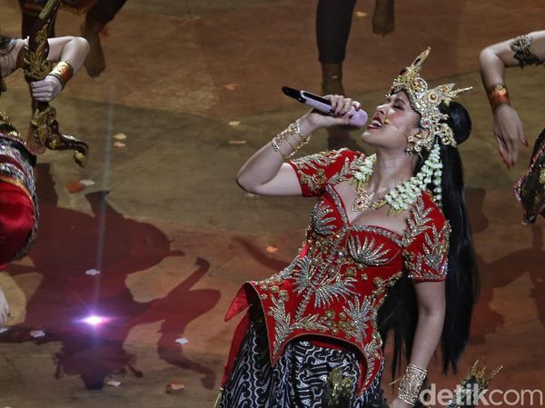 Raisa Sukses Jadi Srikandi, Disambut Tepuk Tangan Meriah