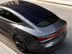 China Bikin Sunroof yang Bisa Ngecas Mobil Listrik