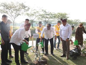 Menteri LH-PTPN IV PalmCo Luncurkan Gerakan Tanam 1,5 Juta Pohon