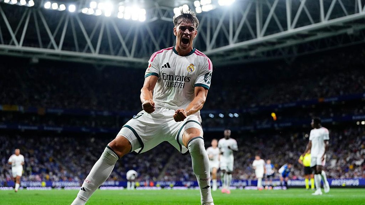 Carlos Espi merayakan golnya ke gawang Espanyol. Foto: NurPhoto via Getty Images/NurPhoto