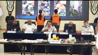 Pasutri Asal Tiongkok Live Medsos Saat Berburu Kasuari di Papua Dideportasi