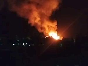 120 Rumah di Kampung Adat Sade Lombok Tengah Terbakar