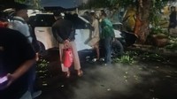 Pajero Tabrak Pohon Depan Stasiun Poncol Semarang, Sopir Tewas