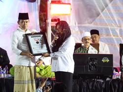 Kirab Ancak Agung Jember Pecahkan 2 Rekor MURI