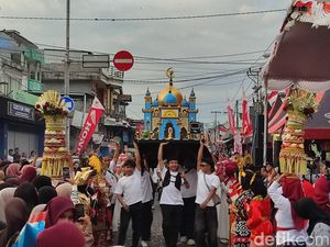 Meriahnya Parade Peringatan Maulid Nabi di Kampung Jawa Denpasar