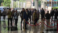 Video: Gaya Prabowo, Gibran hingga Jokowi Hadiri Nikahan Rizky Irmansyah