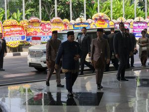 Prabowo hingga Jokowi Hadiri Pernikahan Sespri Rizky Irmansyah
