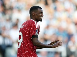 Kok Bukan Isak yang Ambil Penalti?