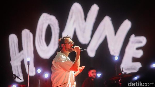 Aksi HONNE di LaLaLa Festival 2026 yang Bikin Nostalgia