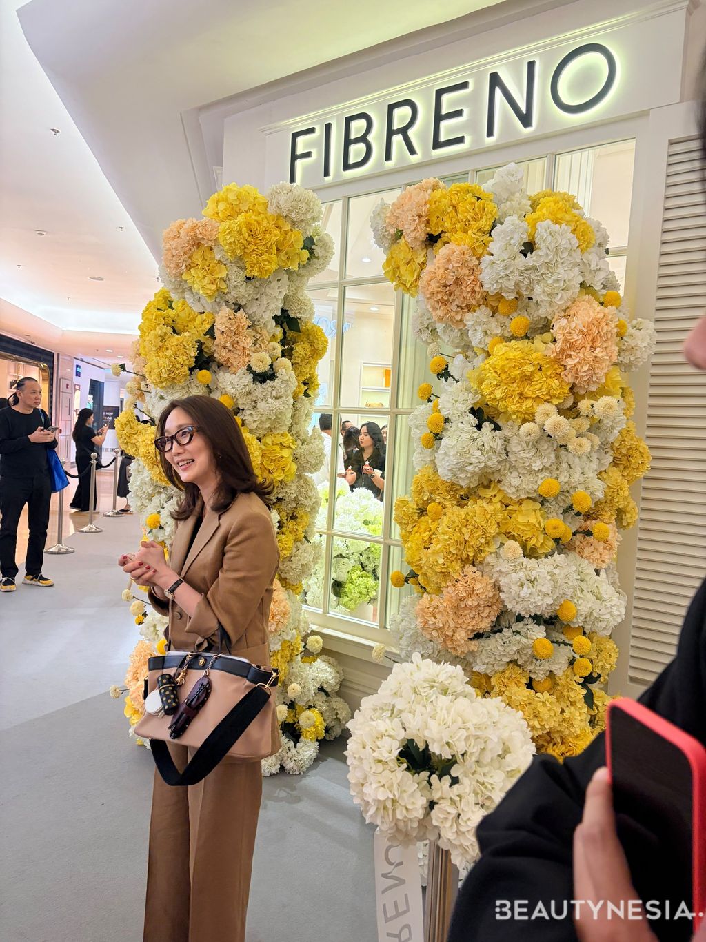 Kabar Gembira buat K-Lovers! Brand Tas Korea Fibreno Buka Butik Pertama di Plaza Indonesia