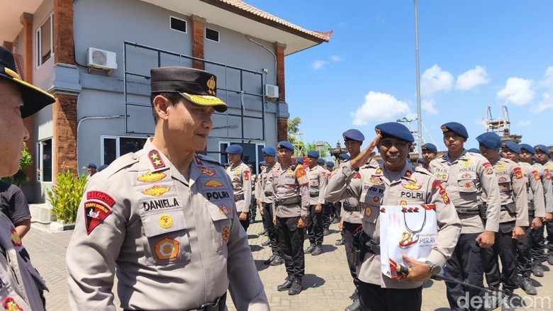 Polda Bali Kirim 110 Personel Brimob Bantu Tangani Karhutla di Kalimantan
