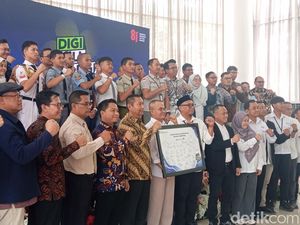 Kemendikdasmen Luncurkan DigiSkillBadge, LinkedIn buat Siswa SMK