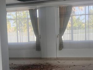 Ruang Rapat Paripurna DPRD Manggarai Barat Rusak Diguncang Gempa