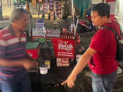 Pedagang Kopi di Jakut Ditipu Pria Ngaku Habis Bensin, Motor Raib Dibawa Kabur