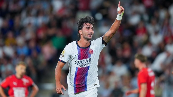 RENNES, FRANCE - AUGUST 23: Ferran Torres of PSG celebrates after scoring his teams second goal during the Ligue 1 McDonalds 2026/27 match between Stade Rennais FC and Paris Saint-Germain at Roazhon Park on August 23, 2026 in Rennes, France. (Photo