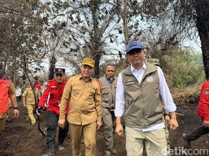 Menhut Ungkap Ada 28 Hotspot di Kalbar, Api Bersembunyi di Gambut