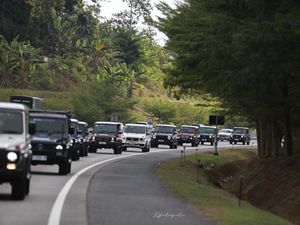 Mercedes Jip Indonesia Napak Tilas Sejarah Kerajaan Jawa-Bali