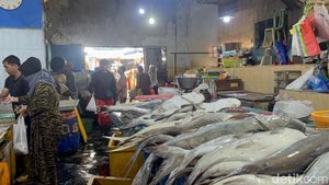 Harga Ikan di Pasar Pabean Surabaya Naik