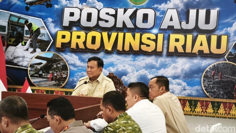 Prabowo Minta Polisi-Jaksa Usut Korporasi Terlibat Karhutla: Cabut Izinnya