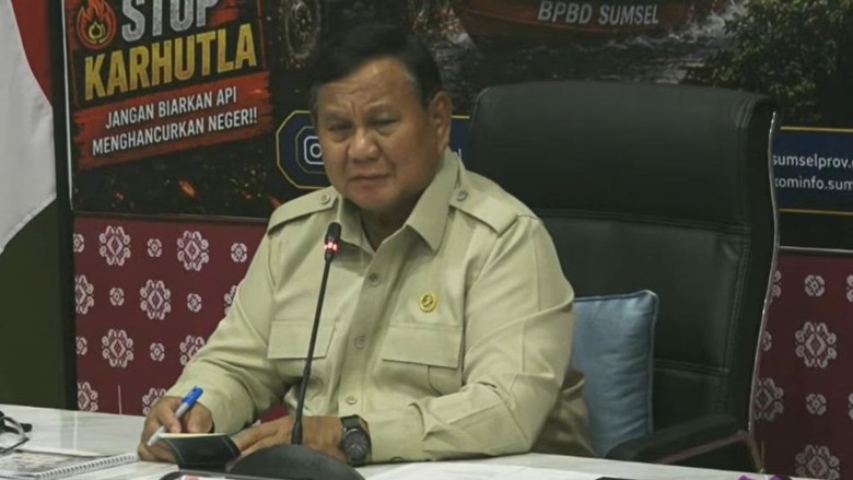 Prabowo Kirim 500 Pompa hingga 100 Motor Trail Tangani Karhutla Sumsel