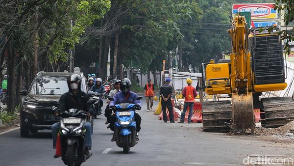 Proyek Pengendali Banjir di Karang Tengah Ditarget Rampung Desember