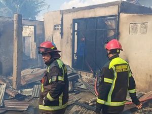 3 Gedung SD dan 5 Rumah Warga di Palu Terbakar