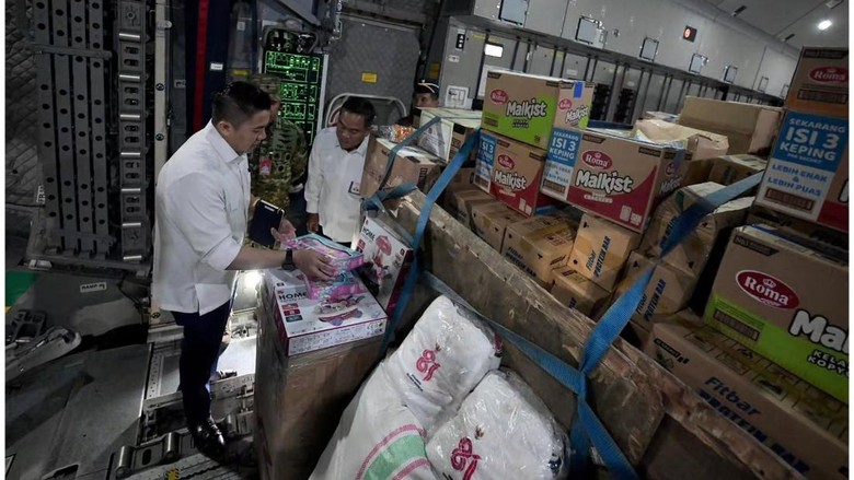 Seskab Teddy: Instruksi Presiden Sangat Jelas, Logistik Harus Benar-benar Sampai ke Masyarakat
